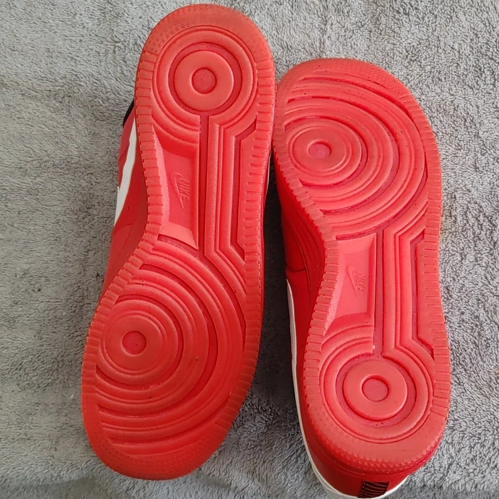 Nike Air Force 1 Lunar 'University Red' - Picture 4 of 7